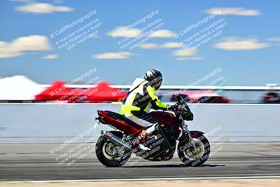 media/Mar-25-2024-Moto Forza (Mon) [[8d4319bd68]]/4-Novice Group/Session 4 Front Straight Speed Pans/